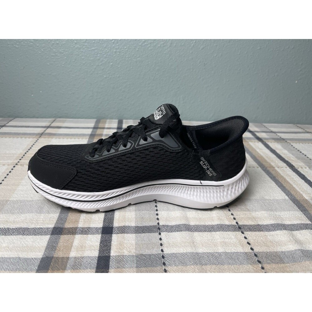 MINTY! Skechers Women's Slip-Ins Go Run Consistent 2.0 Shoe Black/White Size 7.5 - Picture 3 of 9